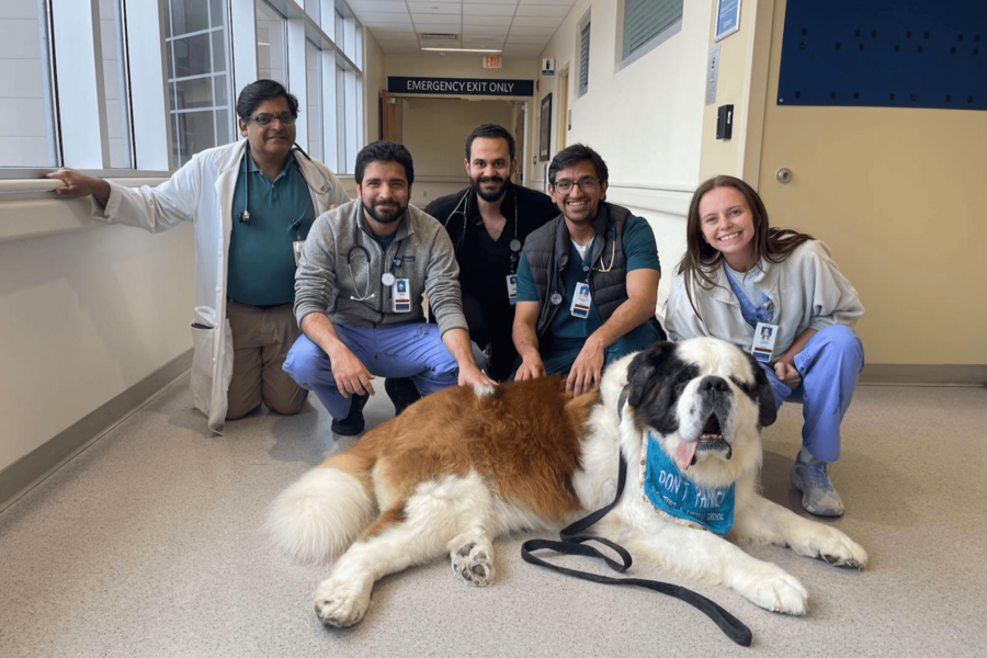 residents with therapy dog