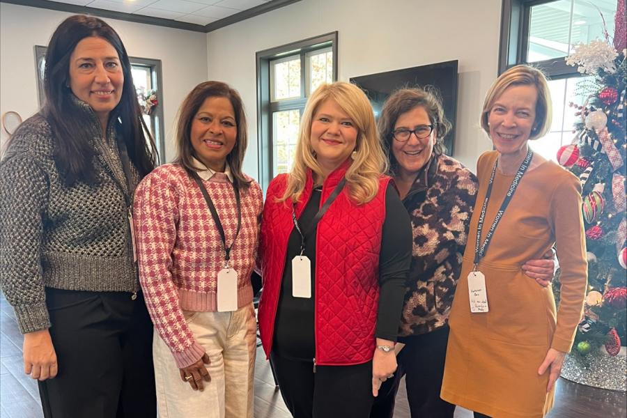 Group photo at brunch