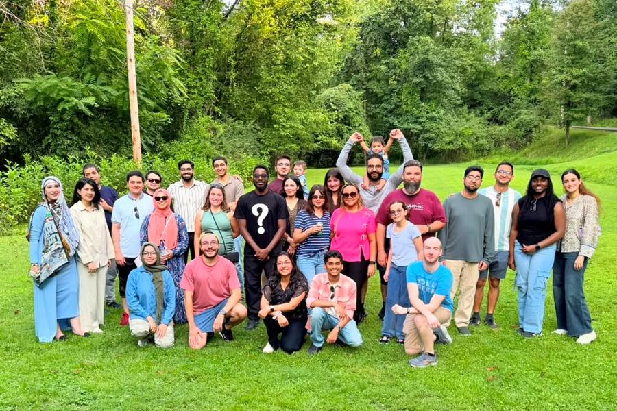 Internal Medicine Residency group photo outdoors